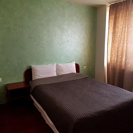 Hotel Mic Bucarest Extérieur photo