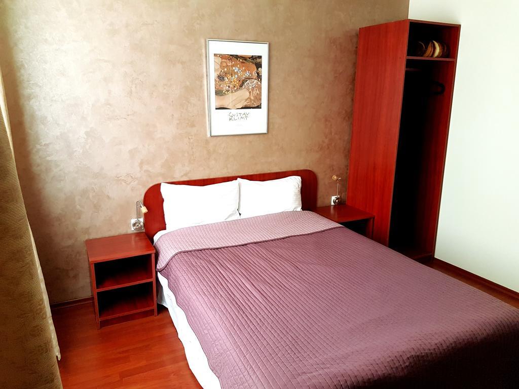 Hotel Mic Bucarest Extérieur photo