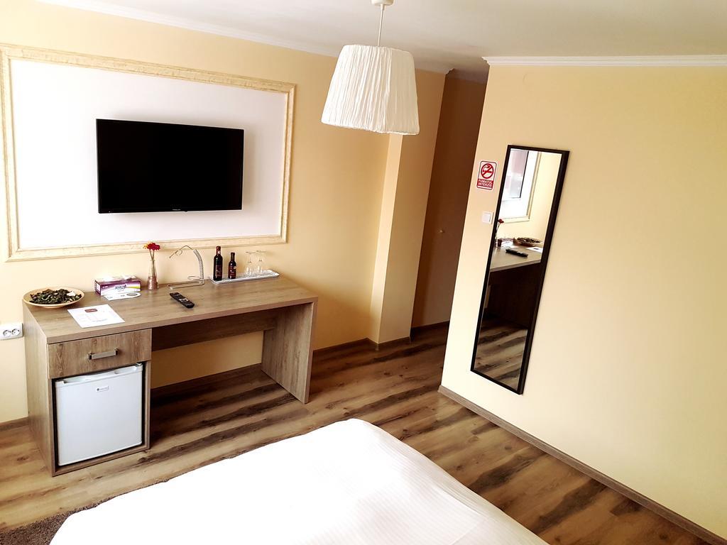 Hotel Mic Bucarest Extérieur photo