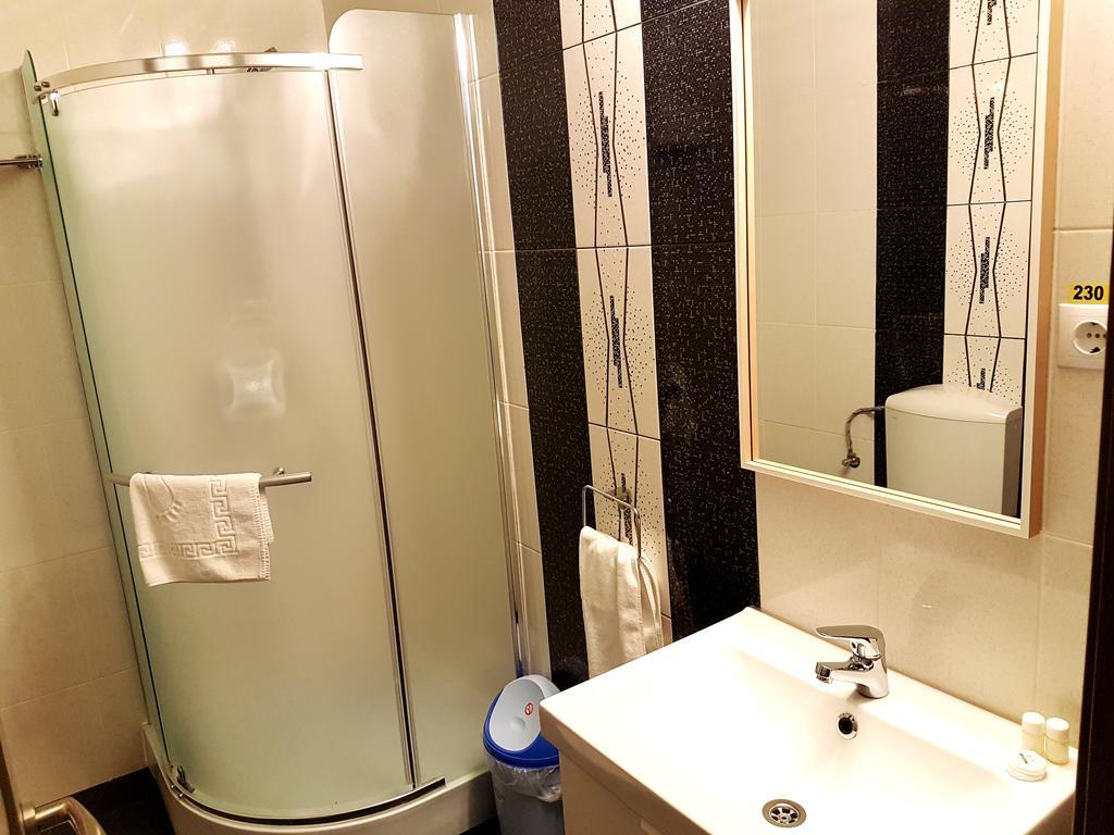 Hotel Mic Bucarest Extérieur photo